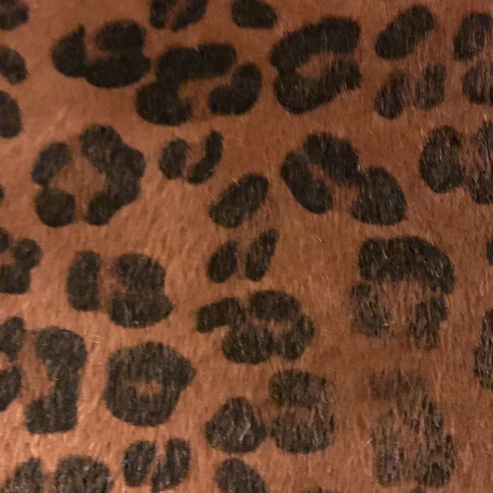 Venus Napsack with faux fur cheetah print flap NWOT - Picture 2 of 11